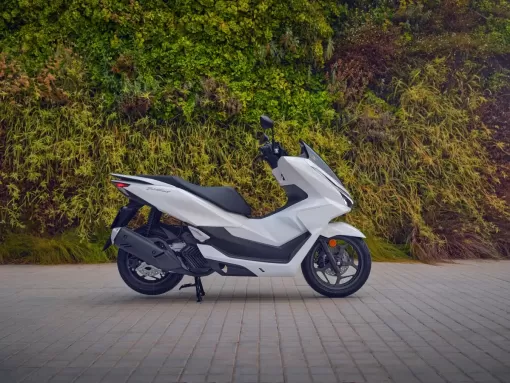 honda-nov24-pcx125-gallery9.jpg