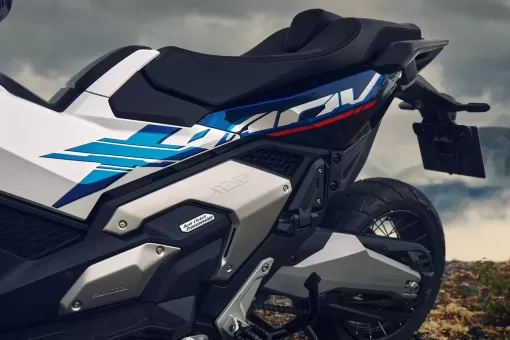 honda-aug25-xadv26ym-gallery4.jpg
